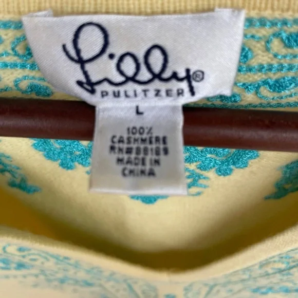 Lilly Pulitzer cashmere yellow V-neck sweater Size Large - Picture 6 of 6